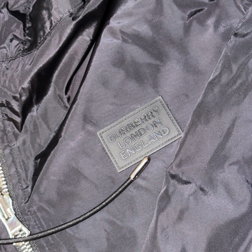 Burberry Reversible Winbreaker - Picture 7 of 9